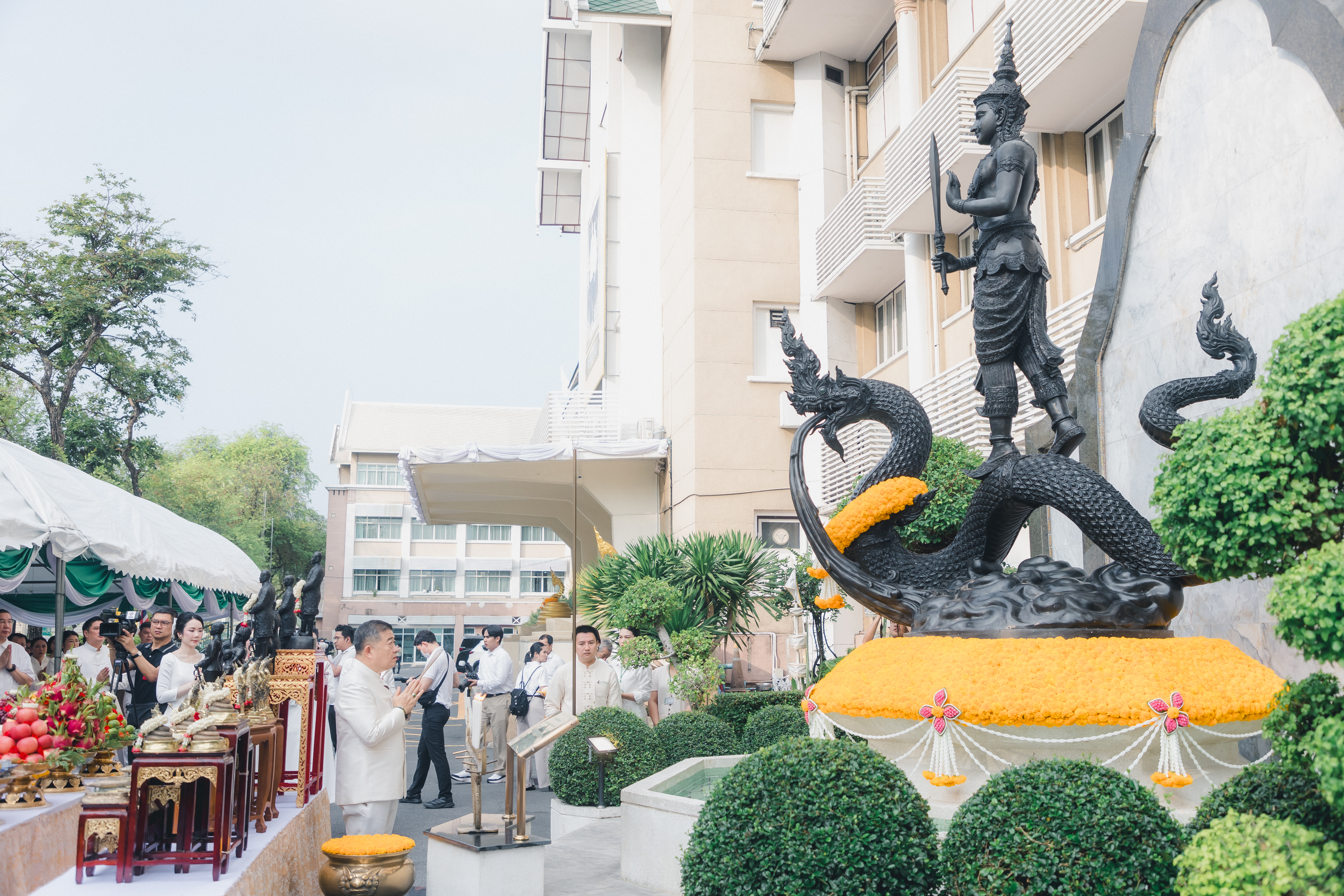 title - ส.ป.ก. ร่วมพิธีบวงสรวงบูรพกษัตริย์ องค์พระพิรุณทรงนาค และศาลพระภูมิเจ้าที่ เนื่องในวันพระราชพิธีพืชมงคลจรดพระนังคัลแรกนาขวัญ ประจำปีพุทธศักราช 2569